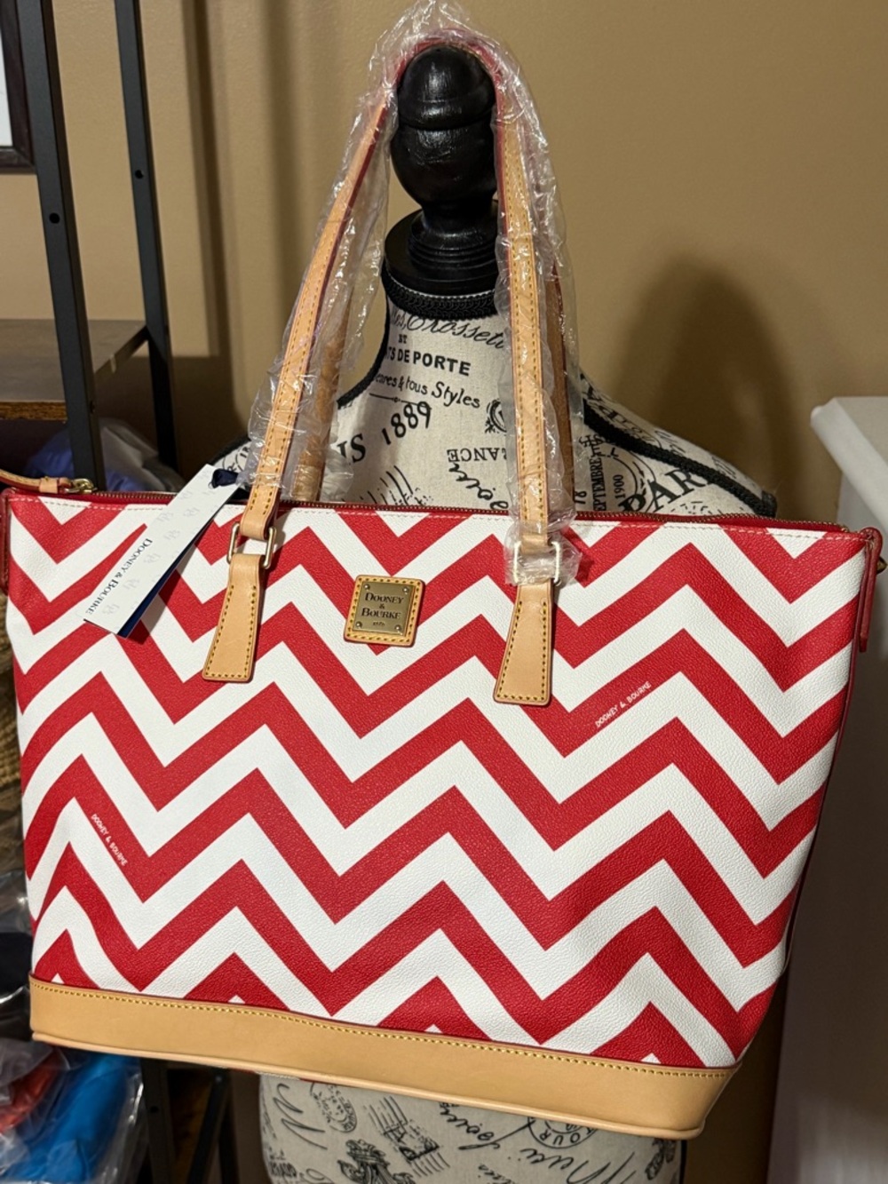 NWT DOONEY & BOURKE CHEVRON SHOPPER TOTE